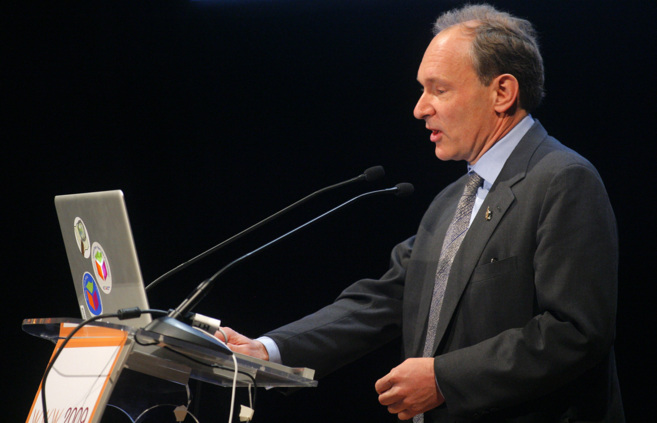 Tim Berners-Lee durante una conferencia.