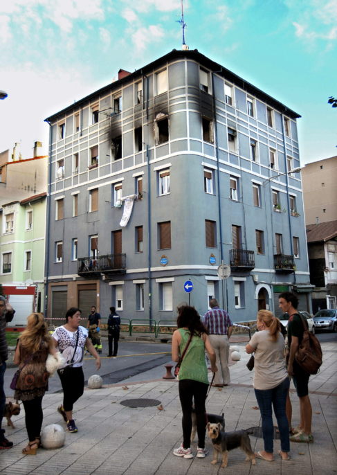 Imagen de la vivienda que ha sufrido el incendio.