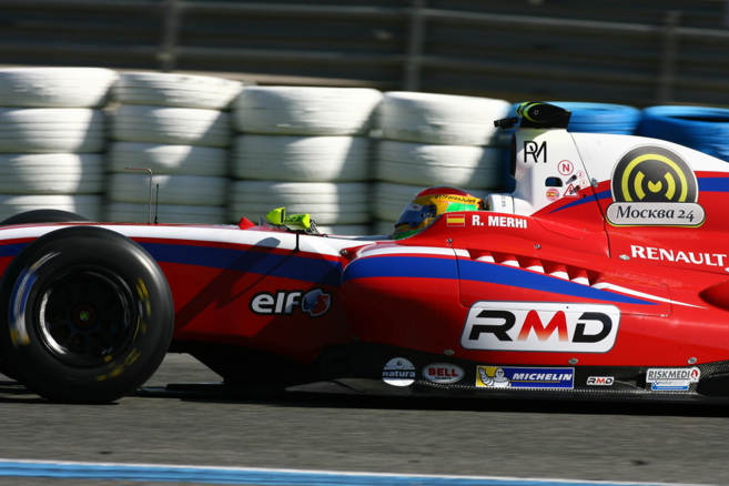 Roberto Merhi, en su monoplaza en la carrera de Jerez.