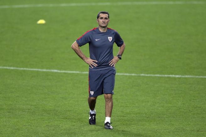 Valverde, durante el entrenamiento del Athletic en el estadio Estadio...