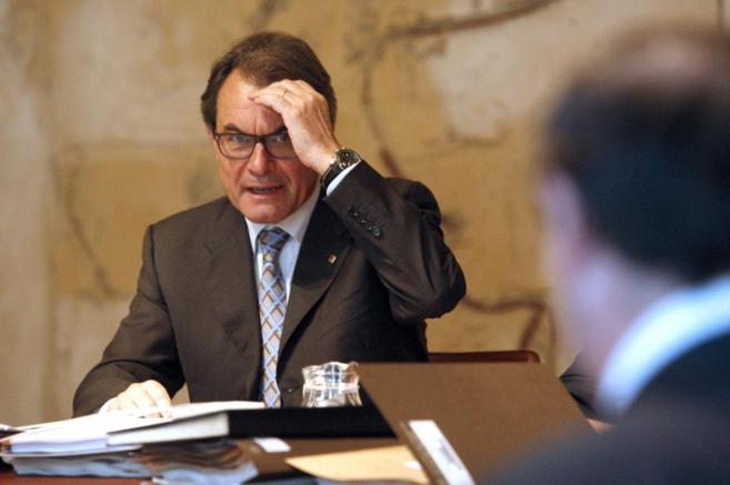 Artur Mas, ayer, durante la reunin del Govern en el Palacio de la...
