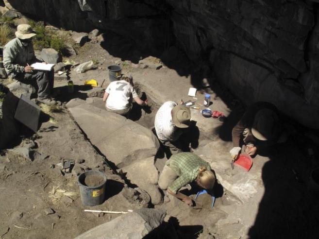 Excavaciones en Cuncaicha, a 4.480 metros sobre el nivel del mar.