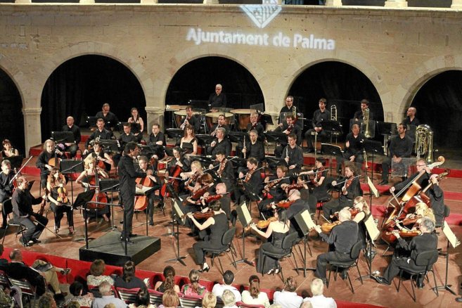 Concierto de la Orquesta Sinfnica en el Castillo de Bellver.