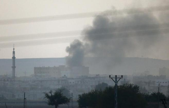 Humo de los ataques sobre la ciudad de Kobani.