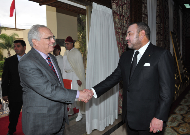 El rey de Marruecos recibe a Christopher Ross, enviado de Ban Ki-moon,...