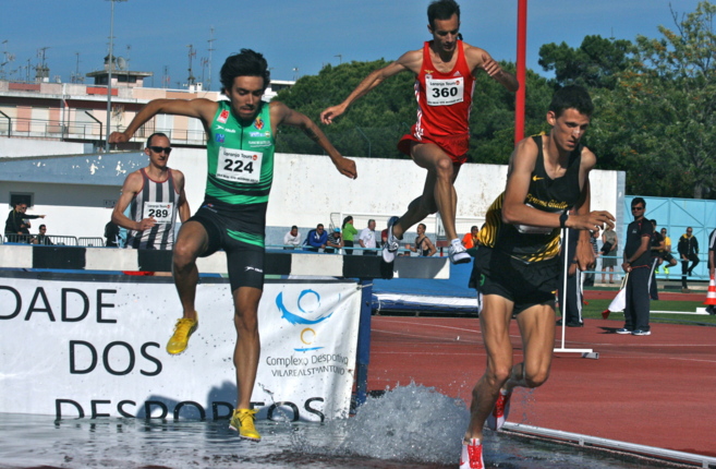 Fernando Carro (izquierda), en una competicin con el Playas.