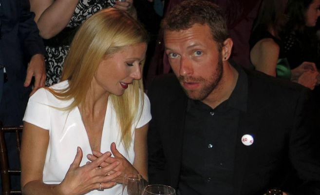 Chris Martin y Gwyneth Paltrow durante una cena.