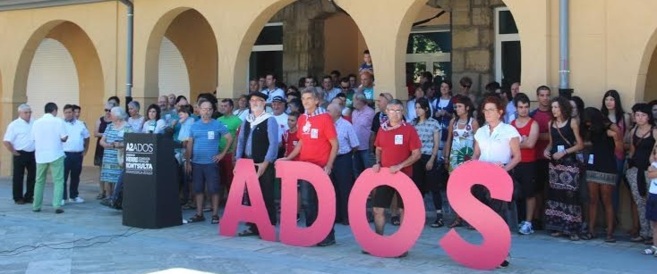Miembros de la plataforma Ados, promotores de la consulta.