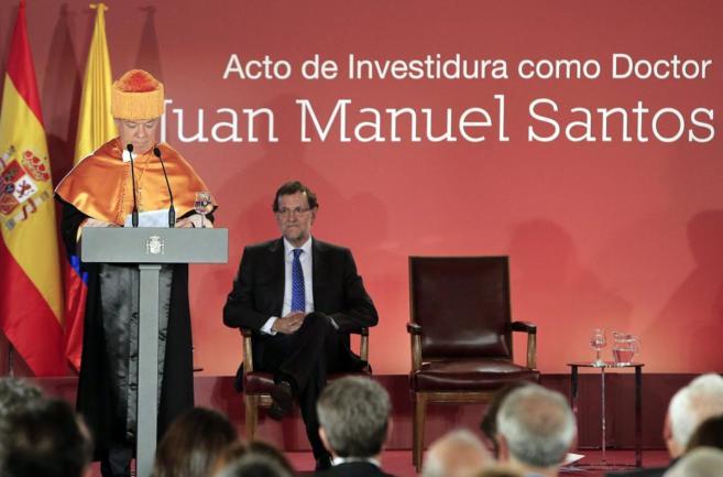 Juan Manuel Santos pronuncia su discurso de 'laudatio' en la...