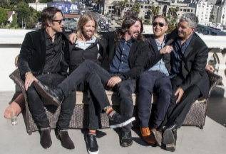 Los cinco Foo Fighters,.