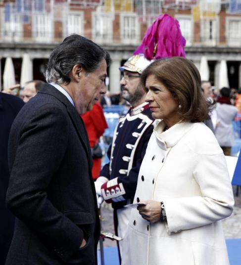 Ignacio Gnzalez y Ana Botella durante la misa de la Almudena en la...