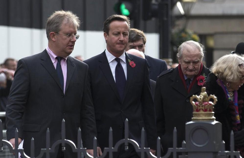 El primer ministro britnico, David Cameron, asiste a una ceremonia...