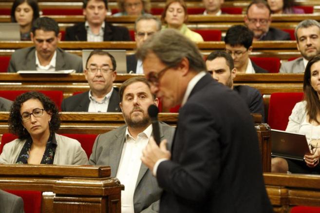 El president Artur Mas y Oriol Junqueras en el Pleno del control del...