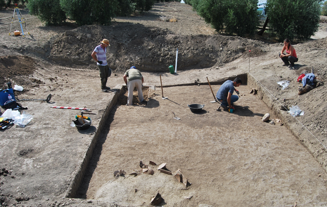 Trabajos de excavacin en el campamento romano de Bacula