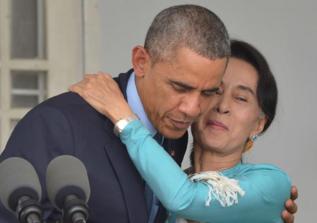 Barack Obama y Aung San Suu Kyi durante su comparecencia este viernes...