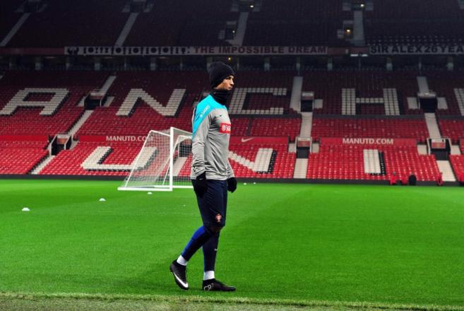 Cristiano, durante el entrenamiento de los lusos en Old Trafford.