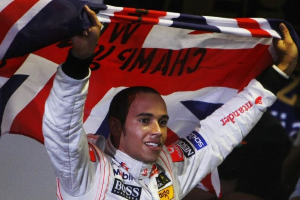 Lewis Hamilton se enfund su primer ttulo cuando ya nadie lo...