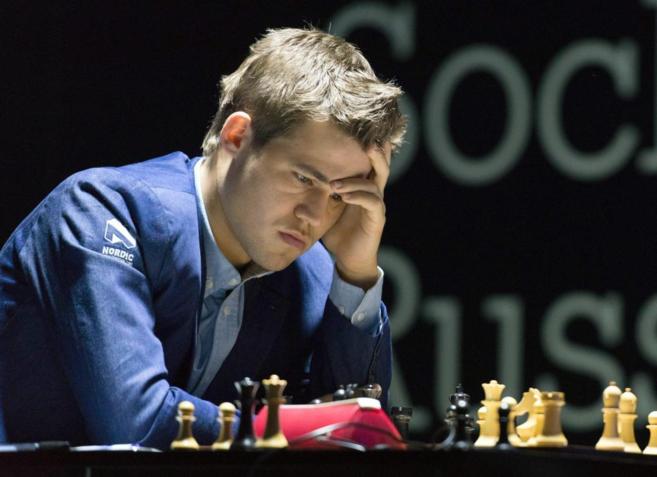 Magnus Carlsen, durante la partida frente a Anand.