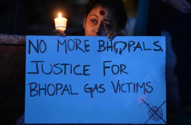 Miembros de asociaciones de víctimas del drama de Bhopal piden...