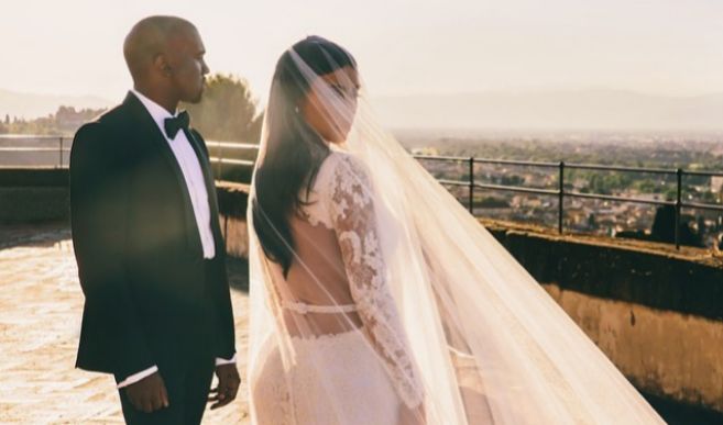 Kanye West y Kim Kardashian, el da de su boda.