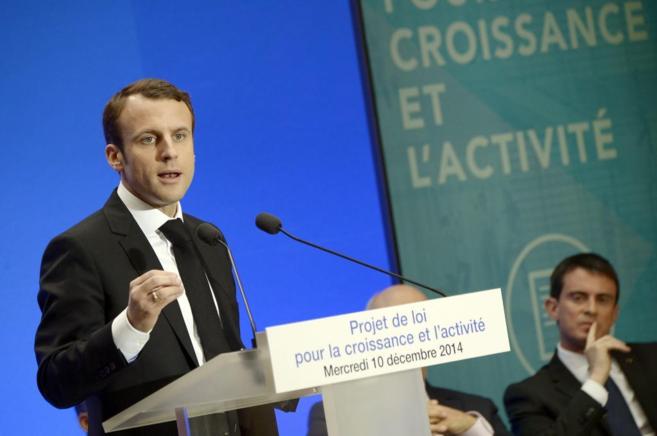 El ministro francs de Economa, Emmanuel Macron, y el primer...