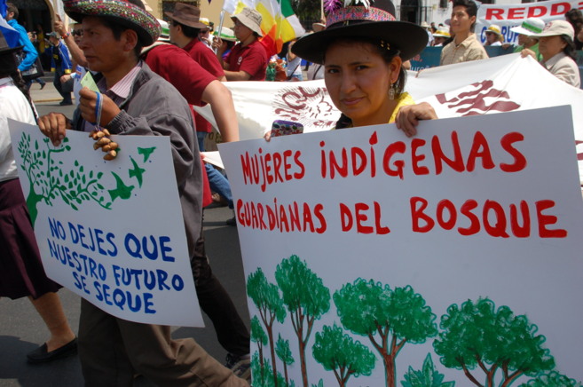 Mujeres indgenas, durante la marcha por el clima celebrada en Lima.