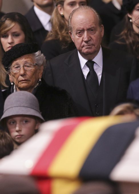 Don Juan Carlos, este viernes en el funeral de Fabiola.