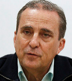El doctor Rafael Brcena.