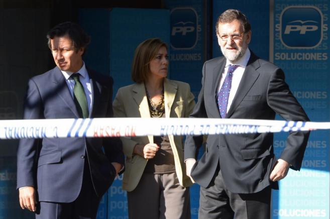 Mariano Rajoy, junto a Mara Dolores de Cospedal y Carlos Floriano,...