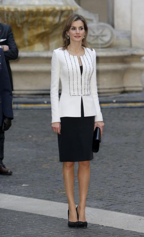 ITALIA Este 19 de noviembre, Letizia caus sensacin en Roma vestida...