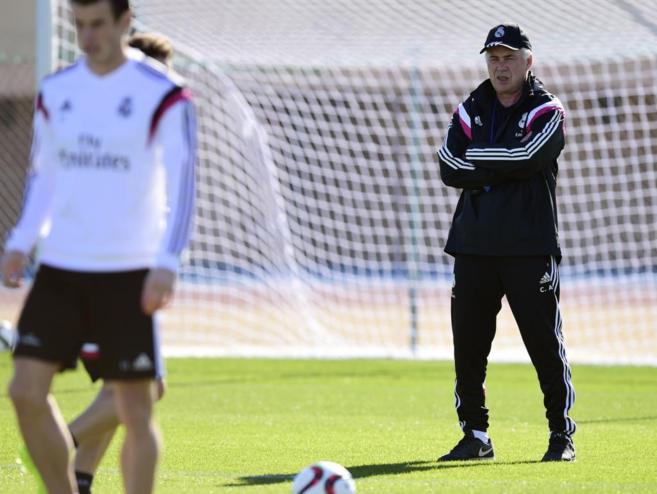 Ancelotti, durante uno de los entrenamientos del Real Madrid en...