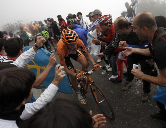Samuel Snchez en la Vuelta de 2013, que cont con patrocinio.
