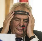 El presidente checo, Milos Zeman, ofrece una rueda de prensa, el...