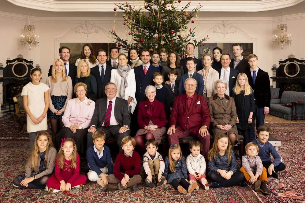 La Familia Real danesa al completo en su posado navideo junto al...