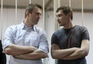 Los hermanos Alexei (izda.) y Oleg Navalny.