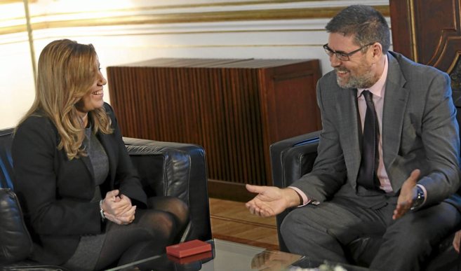 Susana Daz, con el presidente de la Cmara de Cuentas, Antonio...