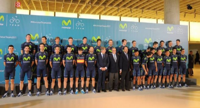 El equipo ciclista Movistar, durante su presentacin.