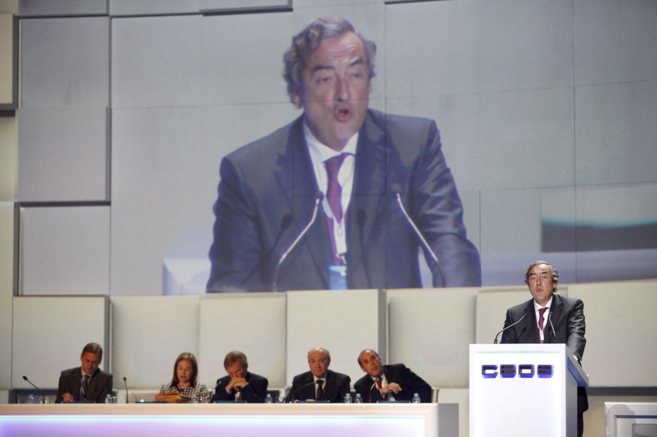 El presidente de la CEOE, Juan Rosell, tras ser reelegido.