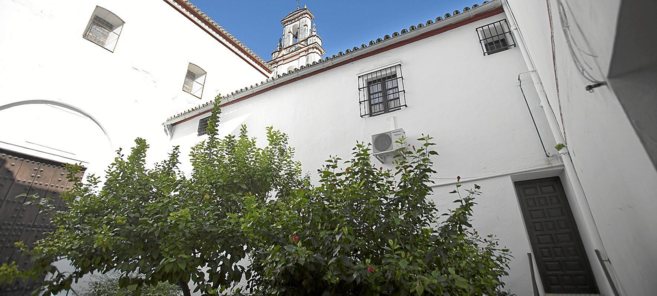 El convento de las Teresas, en el barrio de Santa Cruz, reorganizado...