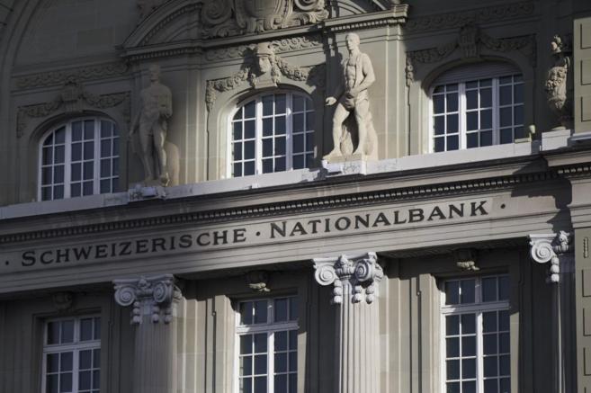 Imagen de la fachada principal del Banco Nacional Suizo, en Berna.