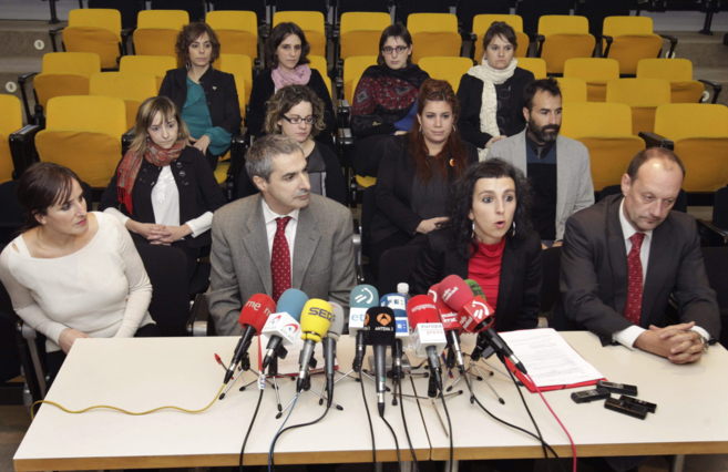 Los doce abogados de presos de la banda terrorista ETA que fueron...