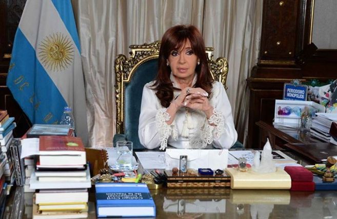 Imagen que ilustra la carta de Cristina Fernández en Facebook.