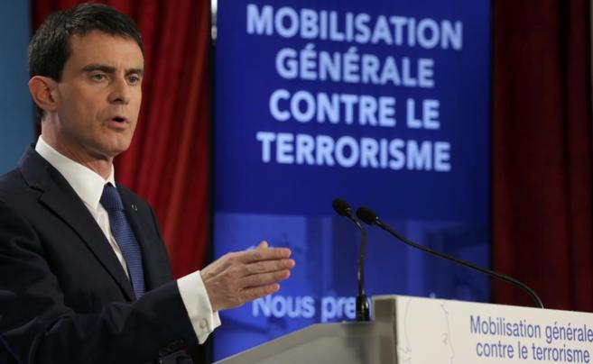 El primer ministro, Manuel Valls, en rueda de prensa en el Elseo.