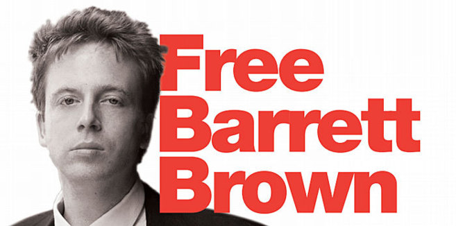 Detalle de un pster de apoyo al periodista Barrett Brown.