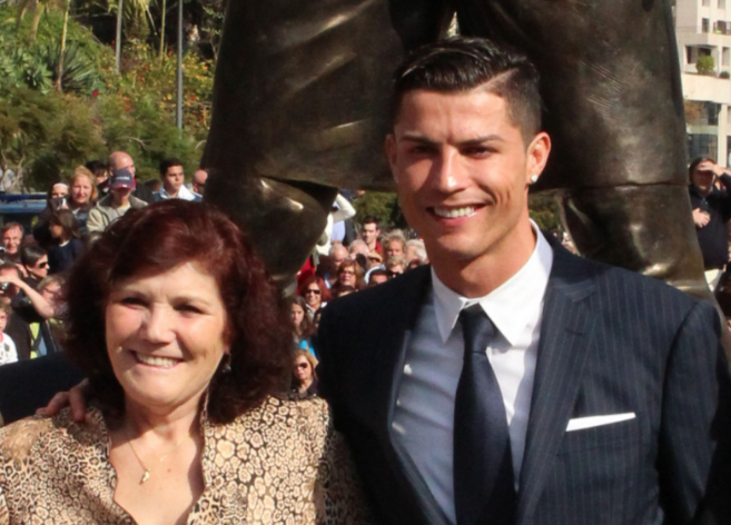 Dolores Aveiro y su hijo, Cristino Ronaldo.