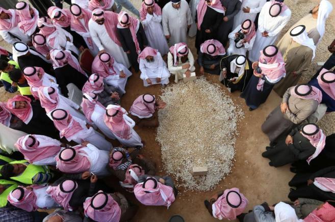 Funeral por el rey Abdul, en el cementerio de Al Oud de Riad.