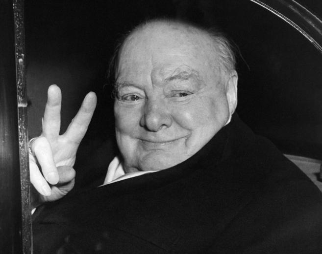 6 de abril de 1955: Churchill abandona por ltima vez Downing Street.