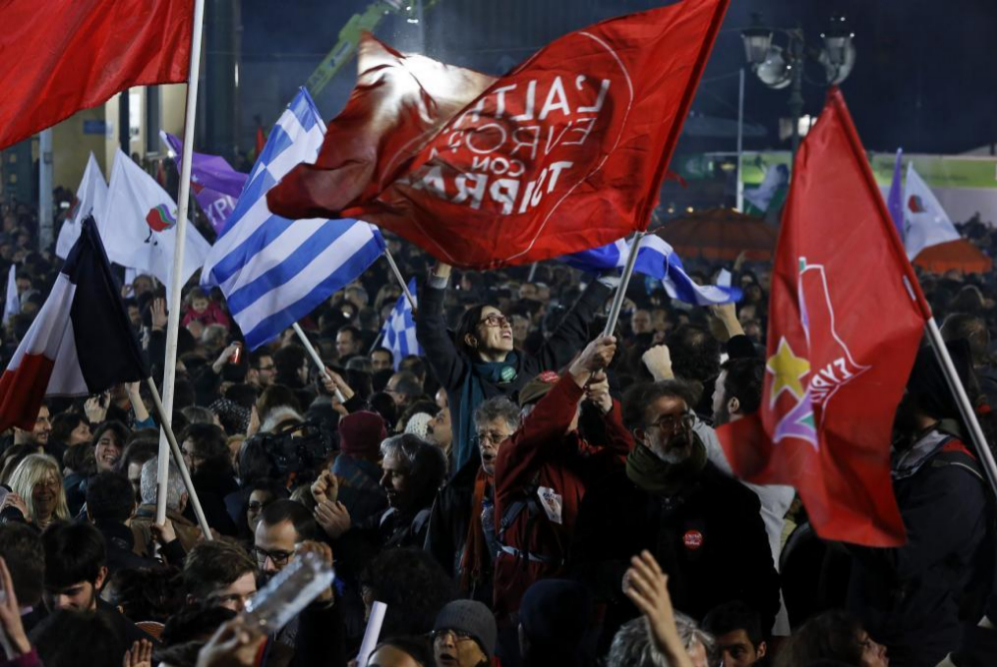 Celebracin en el quiosco de Syriza.