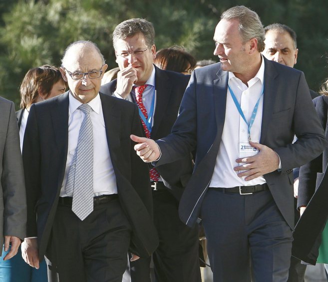 El ministro Montoro, junto a Fabra, en su ltima visita a Valencia en...