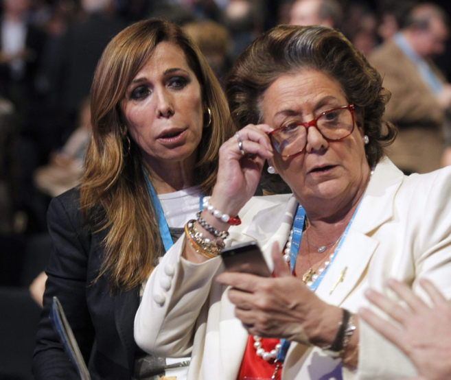 La alcaldesa de Valencia, Rita Barber, junto a Alicia Snchez...